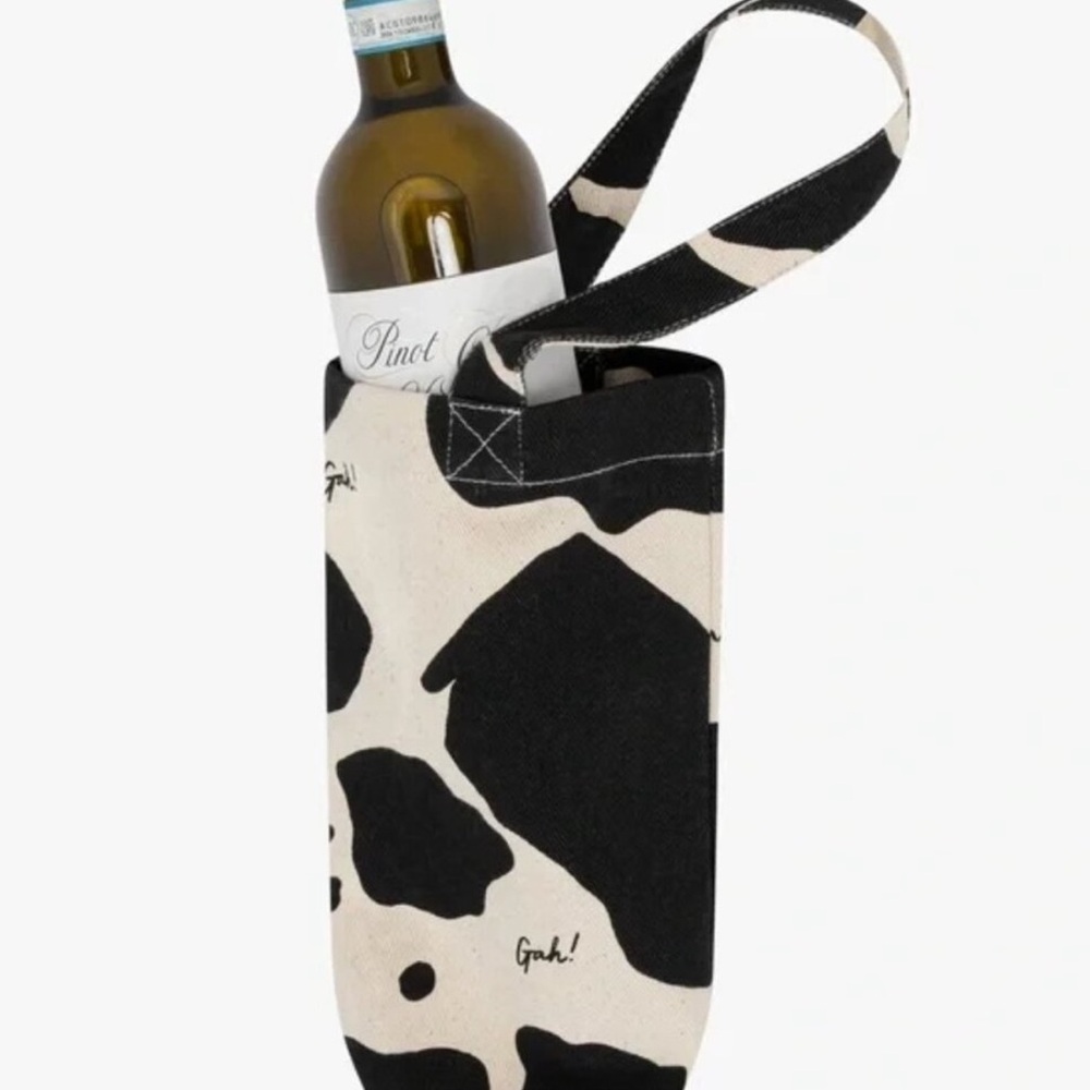 Lisa Says Gah canvas wine tote in cow print